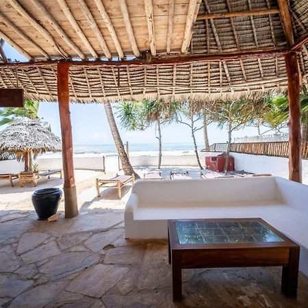 Beachfront Villa Hideaway Zanzibarhouses Kiwengwa  Dış mekan fotoğraf