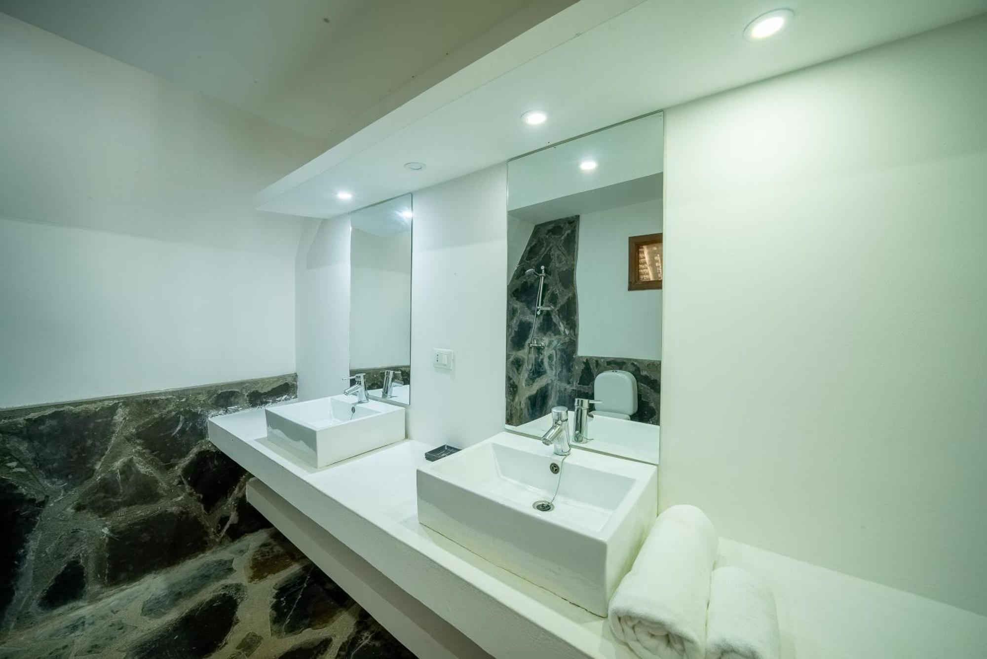 Beachfront Villa Hideaway Zanzibarhouses Kiwengwa  Dış mekan fotoğraf