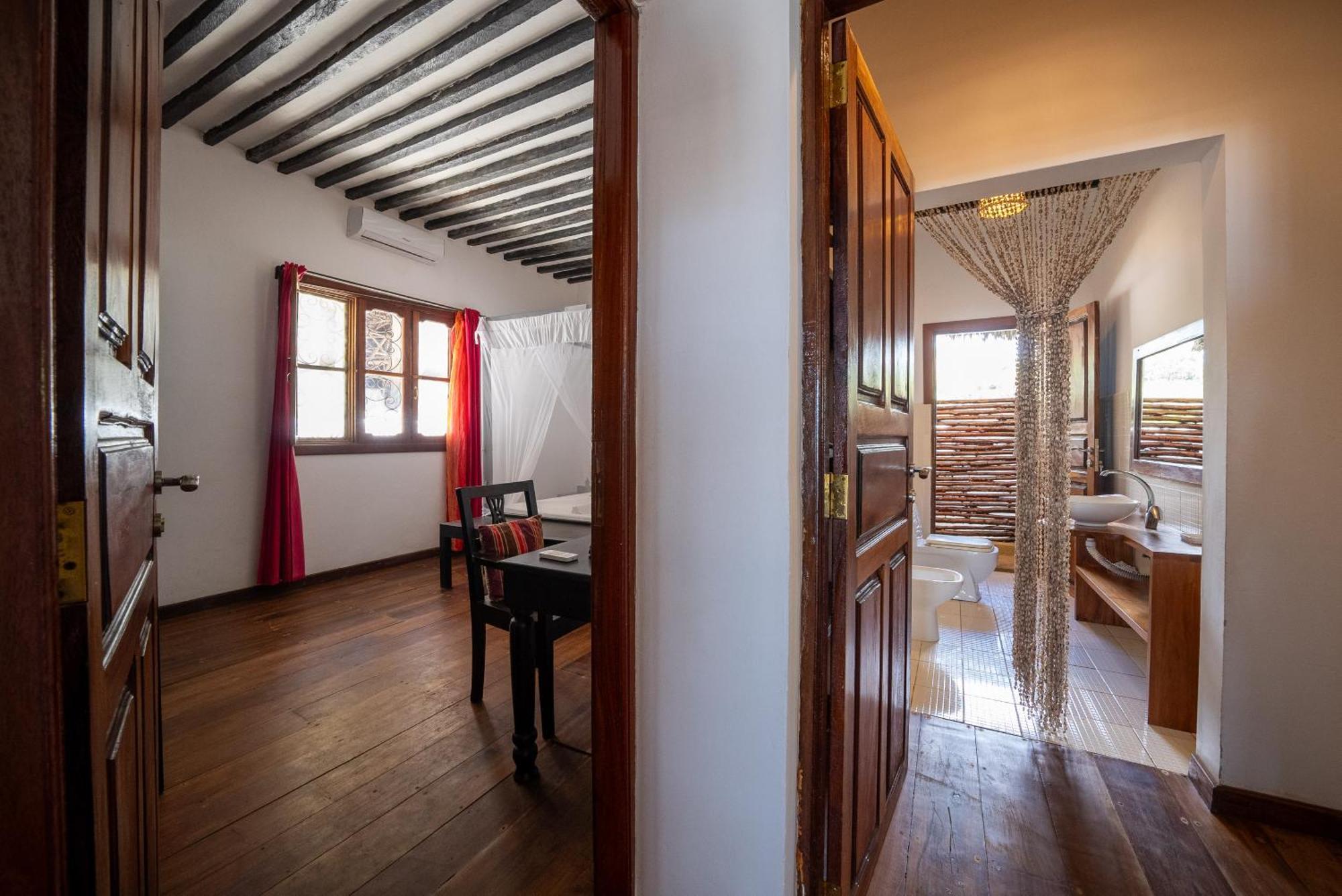 Beachfront Villa Hideaway Zanzibarhouses Kiwengwa  Dış mekan fotoğraf
