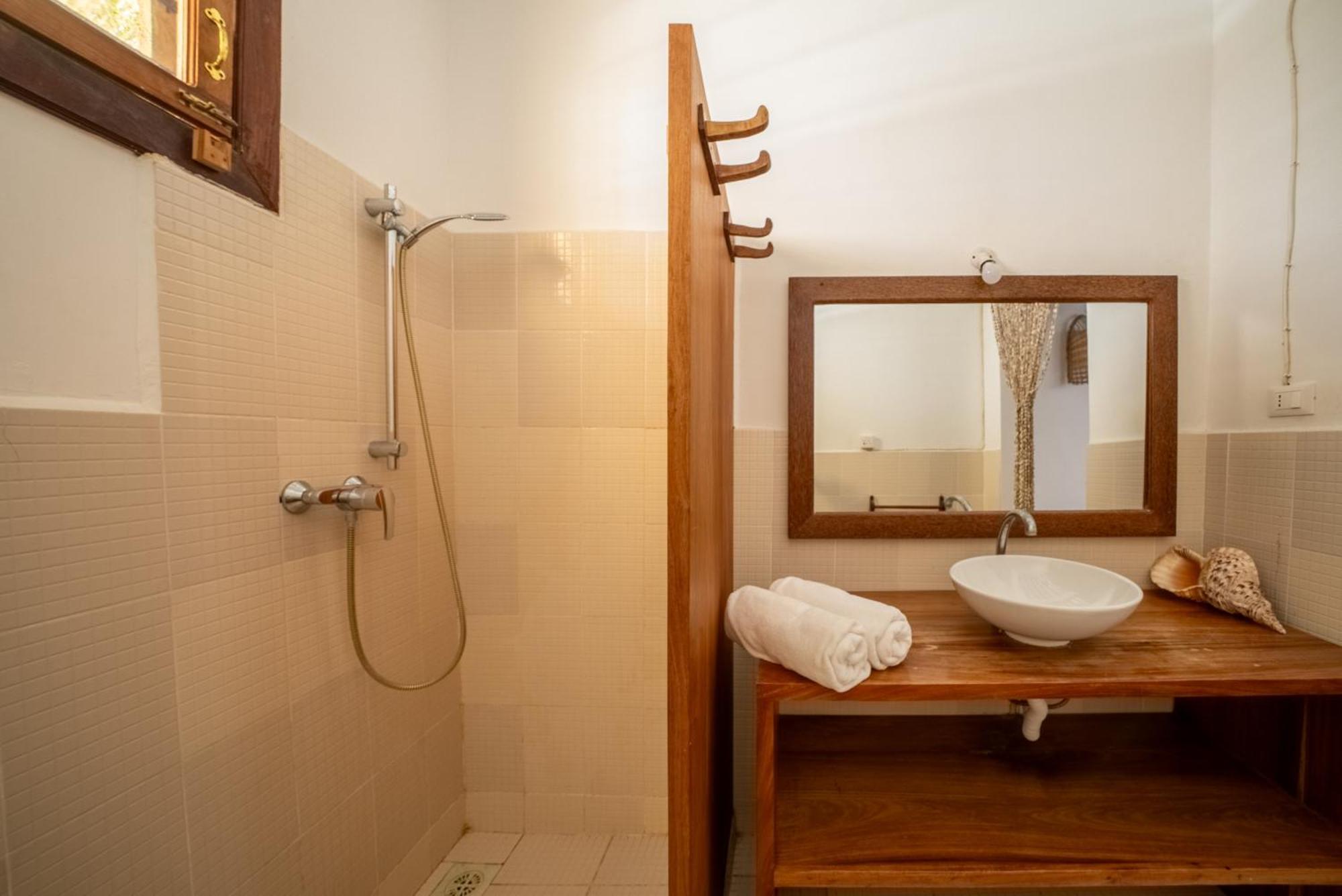 Beachfront Villa Hideaway Zanzibarhouses Kiwengwa  Dış mekan fotoğraf